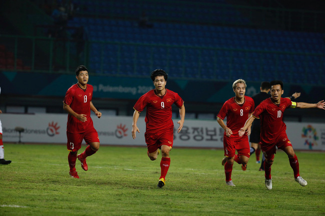 Chính phủ yêu cầu Bộ VHTTDL khẩn trương đề xuất cơ chế phát triển đồng bộ nền bóng đá Việt Nam
